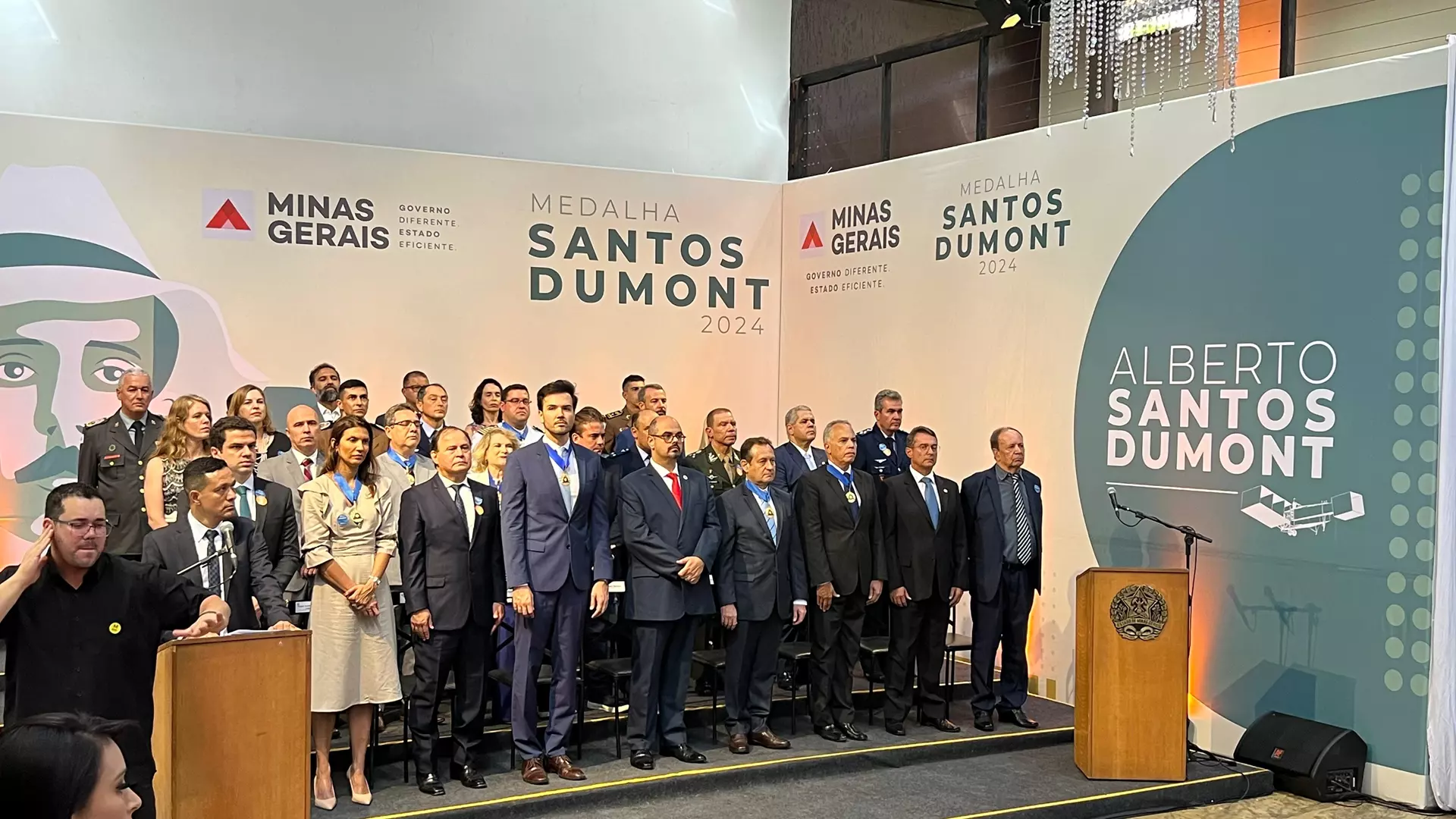 Vídeo: Governo de Minas Gerais concede Medalha Santos Dumont 2024